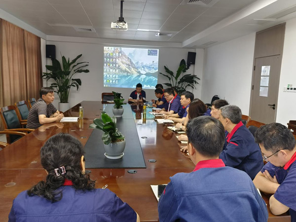 公司副總經(jīng)理、安全總監(jiān)到鋼構(gòu)公司調(diào)研