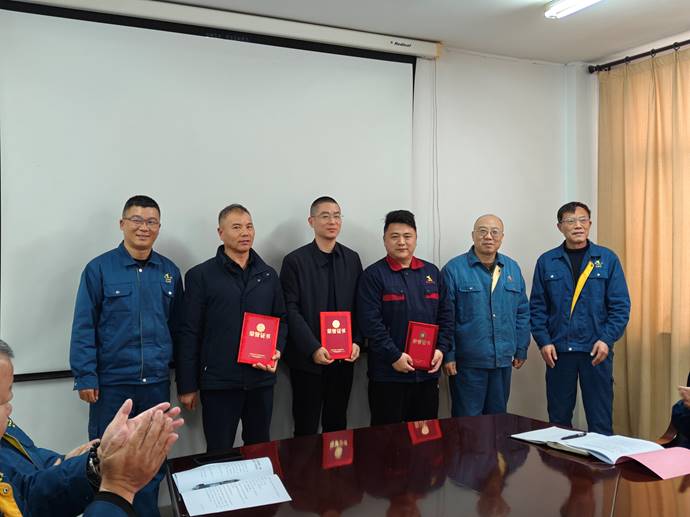 第一事業(yè)部冶化協(xié)力項目部獲銅冠冶化公司“強化意識，防控風險”...