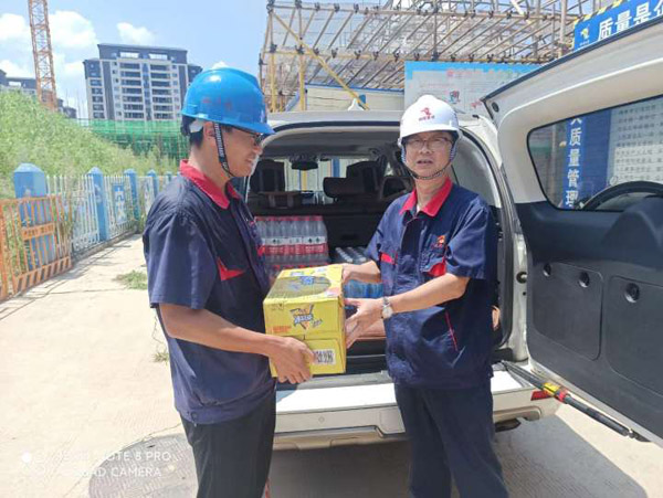 公司黨委書記到池州映湖園項目指導工作 公司黨委書記到池州映湖園項目指導工作