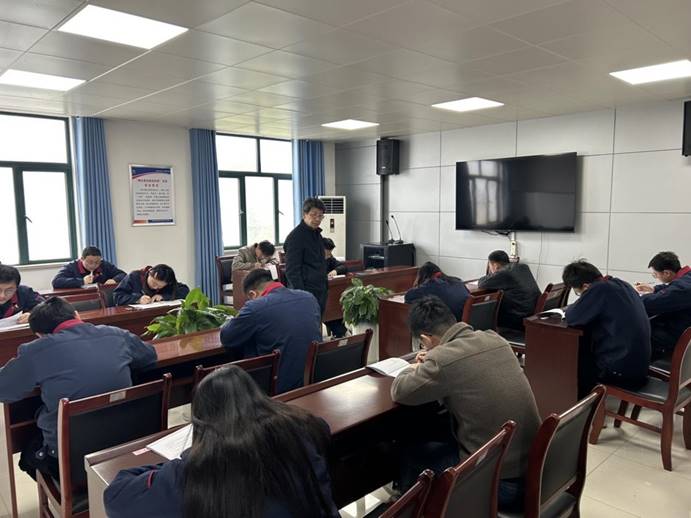 建材公司、檢測公司聯(lián)合開展管理人員業(yè)務提升考試